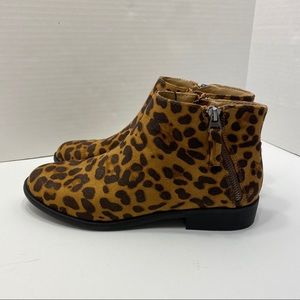NWT Cheetah Print Ankle Boots Booties Zipper